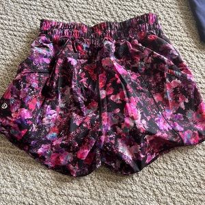 Lululemon track that short